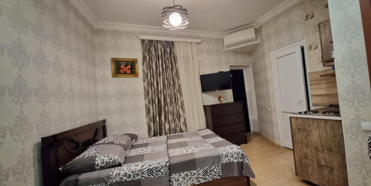 Emi&Mari Apartment Tbilisi ภายนอก รูปภาพ